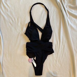 NWT Cupshe Black Halter Swimsuit